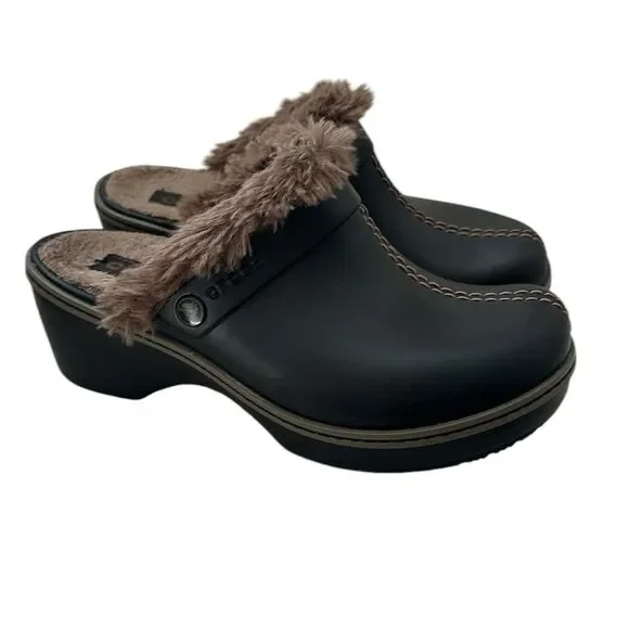 CROCS | Shoes | Crocs Cobbler Size 6 W Black Rubber Clogs  display picture 2